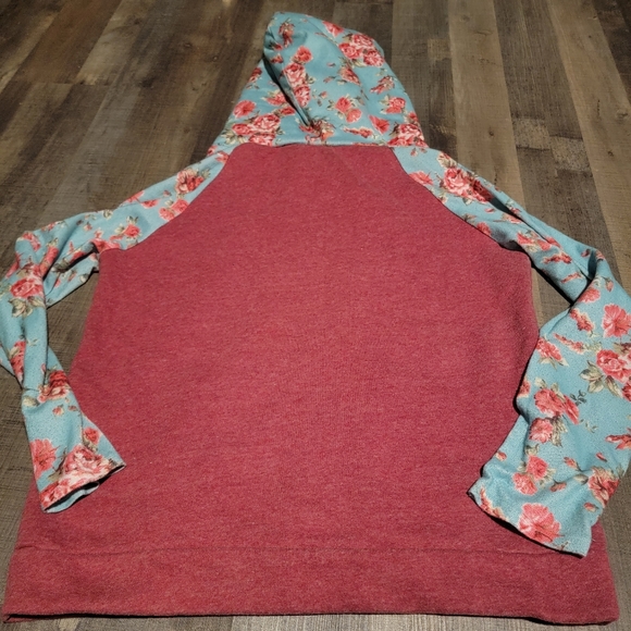 Floral double hooded sweater size medium - Picture 4 of 4